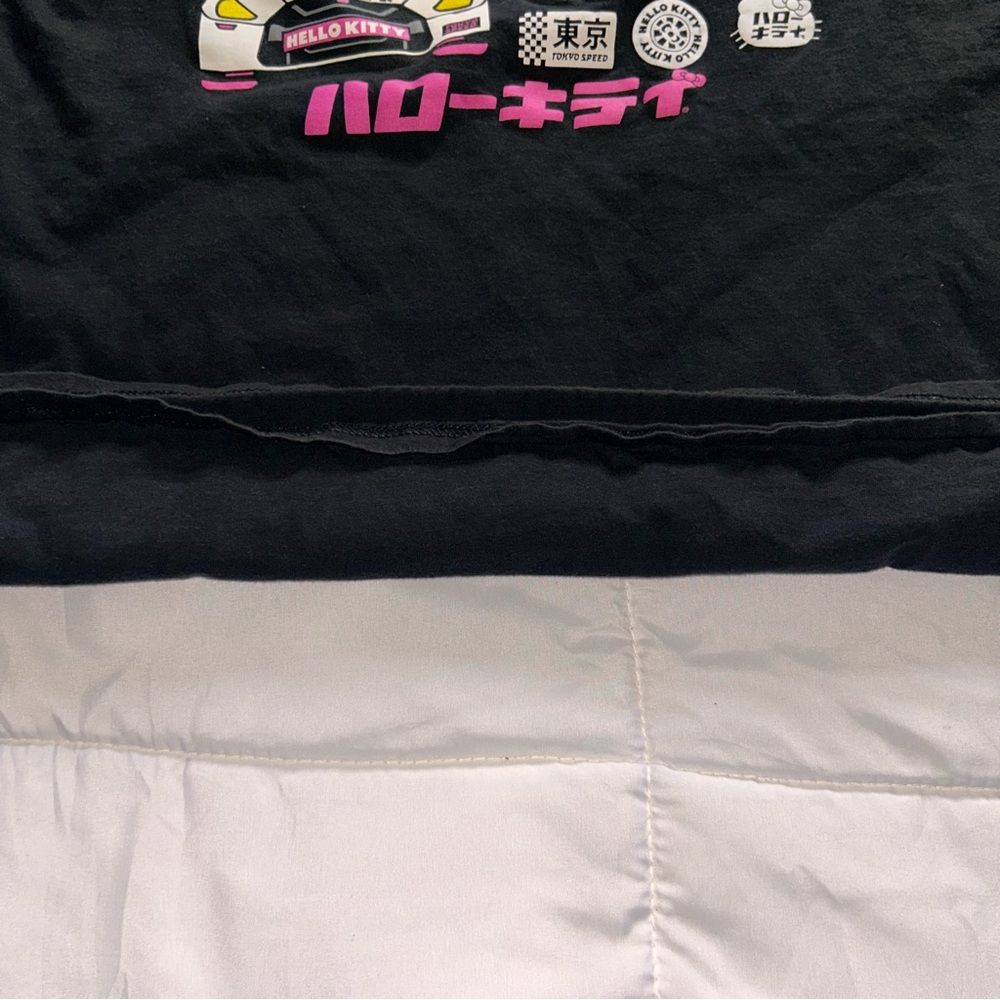 Hello Kitty Racing T-shirt - Picture 6 of 8
